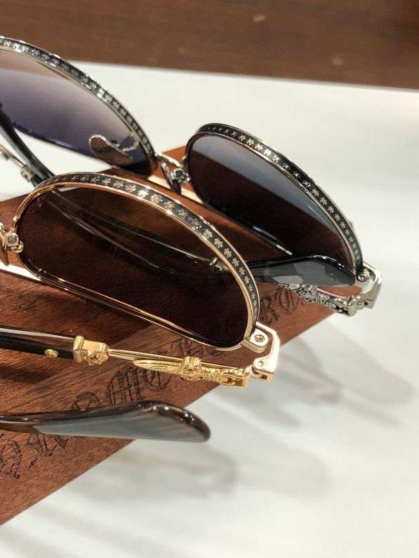 Picture of Chrome Hearts Sunglasses _SKUfw46735324fw